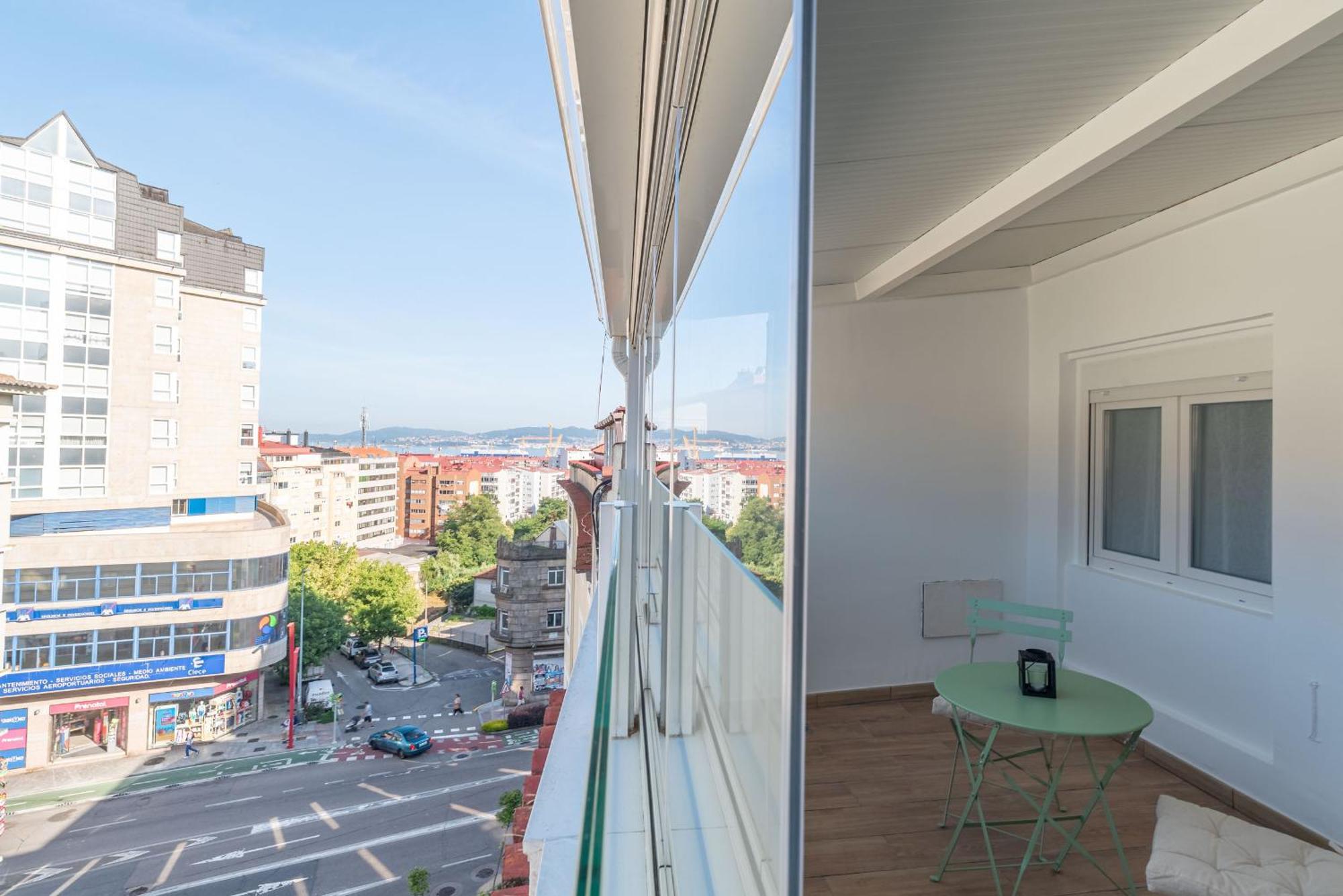 Gran Atico Con Terraza Apartment Vigo Luaran gambar